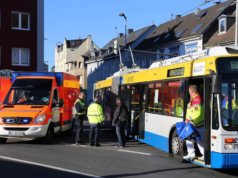 Im Bereich der Kreuzung Kullerstraße/Cronenberger Straße kam es zu einem Beinahunfall, wodurch ein Bus der Stadtwerke eine Vollbremsung machen musste. (Foto: © Das SolingenMagazin)