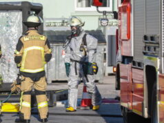 Am Freitagvormittag rückte die Feuerwehr Solingen zu einem Gefahrguteinsatz in einem Unternehmen an der Schorberger Straße aus. (Foto: © Tim Oelbermann)