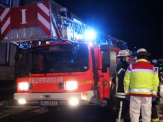 In der Silvesternacht rückte die Feuerwehr Solingen zu sechs Brandeinsätzen aus. Der Rettungsdienst wurde 24 Mal gerufen. (Archivfoto: B. Glumm)