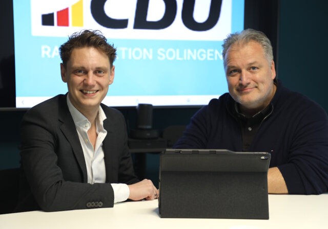flemm-voigt-cdu-stadtrat-fraktion Der neue CDU-Fraktionschef Carsten Voigt (re.) und der gewählte Oberbürgermeister Daniel Flemm, der sein Amt am 3. November im Rathaus antritt. (Foto: © Bastian Glumm)