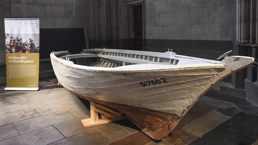 Vom 1. bis zum 12. März ist das bekannte Flüchtlingsboot des Erzbistums Köln in St. Joseph in Ohligs an der Hackhauser Straße zu sehen. Die Ausstellung wird von zahlreichen Gottesdiensten und Vorträgen begleitet. (Foto: © R. Ganz)