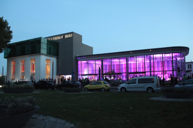 Blick auf den ehemaligen Solinger Hauptbahnhof im Südpark, für den nun ein neues Nutzungs- und Entwicklungskonzept vorgestellt wird. (Archivfoto: © Bastian Glumm)