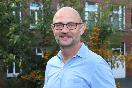 Frank Balkenhol ist Geschäftsführer der Wirtschaftsförderung in Solingen. (Foto: © Bastian Glumm)