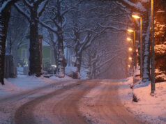 Der Winter hat Solingen derzeit im Griff. Der städtische Winterdienst hat die Hauptstraßen inzwischen überwiegend geräumt. (Foto: © Bastian Glumm)