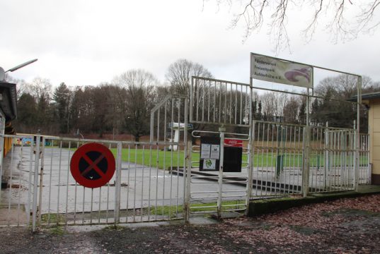 Die Stadt Solingen hat ein wichtiges Etappenziel auf dem Weg zur Umsetzung des Freizeitgeländes in Aufderhöhe auf dem Gelände des ehemaligen Freibads erreicht. (Foto: © Bastian Glumm)