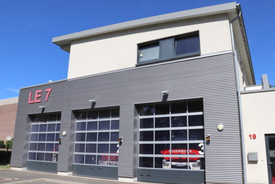 Das Gerätehaus der Löscheinheit 7 (Wald) der Freiwilligen Feuerwehr an der Ernst-Barlach-Straße. (Foto: © Bastian Glumm)