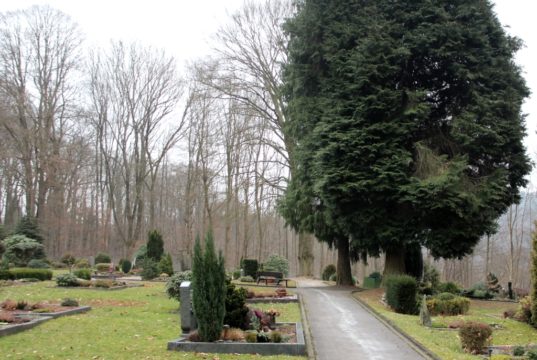 Die Stadt Solingen und die beiden Kirchen werden es auf Wunsch von Angehörigen auch möglich machen, größere Gedenkfeiern später nachzuholen. (Foto: © Bastian Glumm)