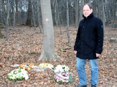 Andreas Brühne ist Sachgebietsleiter der städtischen Friedhofsverwaltung. Im neuen Begräbniswald auf dem Burg-Friedhof konnte er bereits eine Bestattung umsetzen. (Foto: © B. Glumm)