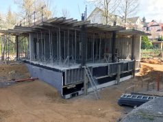 So langsam wächst das Galileum in die Höhe. Das Kellergeschoss, das Technikraum und Lager beheimaten wird, sowie das Erdgeschoss, in dem Foyer und Café ihren Platz finden werden, nehmen Gestalt an. (Foto: © Galileum Solingen)