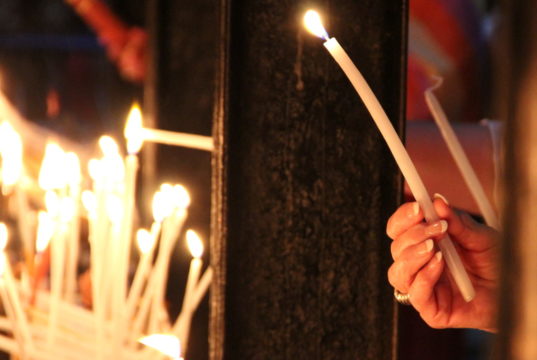 Angesichts der gestrigen Familentragödie mit fünf toten Kindern in Solingen lädt das Bündnis "Bunt statt Braun" am heutigen Freitag um 17 Uhr zu stiller Trauer auf den Neumarkt ein. (Archivfoto: © Bastian Glumm)
