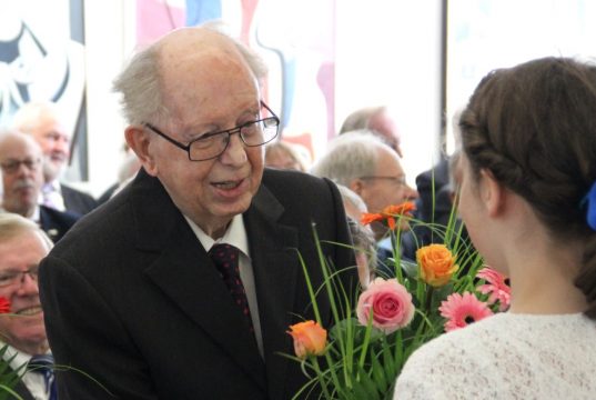 Solingens langjähriger Oberbürgermeister Gerd Kaimer, hier während des Empfangs anlässlich seines 90. Geburtstag, verstarb am 11. Dezember 2016. (Archivfoto: © B. Glumm)