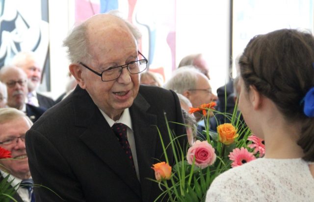 Solingens langjähriger Oberbürgermeister Gerd Kaimer, hier während des Empfangs anlässlich seines 90. Geburtstag, verstarb am 11. Dezember 2016. (Archivfoto: © B. Glumm)