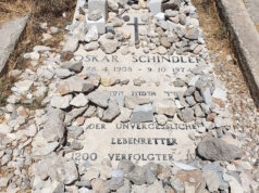 Oskar Schindler rettete während des Zweiten Weltkriegs über 1.100 Juden vor dem sicheren Tod. Sein Wirken wurde von Steven Spielberg im Film "Schindlers Liste" gewürdigt. Schindler liegt auf dem christlichen Friedhof auf dem Zionsberg in Jerusalem begraben. (Foto: © Bastian Glumm)