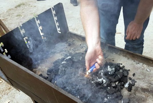 Engelsberger Hof und Bärenloch: Es ist so trocken, dass bereits ein Funke einen Brand auslösen kann, weshalb Grillen dort derzeit streng verboten ist. (Foto: © Bastian Glumm)