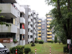 Rund 2.500 Menschen aus gut und gerne 54 Nationen wohnen in der Hasseldelle. 196 Wohneinheiten bietet der Spar- und Bauverein im Viertel an, weitere 450 das Immobilienunternehmen Grand City Property. (Foto: © Bastian Glumm)