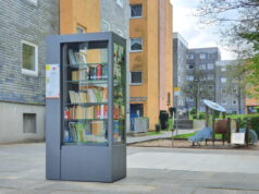 In der Hasseldelle steht seit kurzem ein öffentlicher Bücherschrank, der Bewohner und Interessierte zum Lesen und Verweilen einladen soll. (Foto: © Wir in der Hasseldelle)