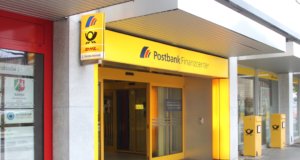 Die Postbank-Filiale an der Birkerstraße. (Archivfoto: © Bastian Glumm)