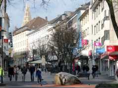 Die Hauptstraße mit Fußgängerzone in der Solinger Innenstadt. (Archivfoto: © Bastian Glumm)