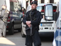 Am Nachmittag musste die Polizei auf eine Bombendrohung im Einkaufszentrum Hofgarten reagieren. An verschiedenen Stellen in der Innenstadt waren starke Einsatzkräfte konzentriert. (Foto: © B. Glumm)