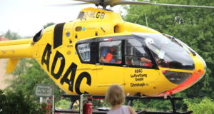 Ein Rettungshubschrauber hebt ab. (Symbolfoto: © Bastian Glumm)