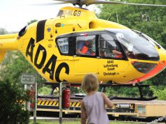 Das 21 Monate alte Kind wurde von einem Rettungshubschrauber in eine Spezialklinik gebracht. (Symbolfoto: © B. Glumm)
