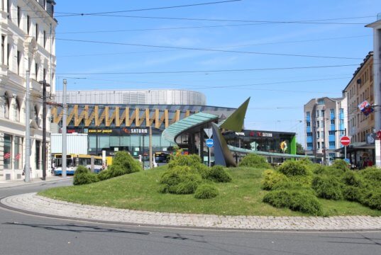Die Kölner Straße wird ab Blumenstraße in Richtung Busbahnhof sowie ab Kreisverkehr Ufergarten Fahrtrichtung Busbahnhof an allen drei Tagen vor Beginn der Hauptband (ebenfalls um 17 Uhr) gesperrt werden. (Archivfoto: © Bastian Glumm)