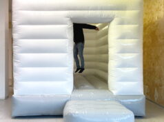 Mit seinem Werk "White Cube" holte Jonas Hohnke aus Wuppertal den 76. Bergischen Kunstpreis. (Foto: © Markus J. Feger)