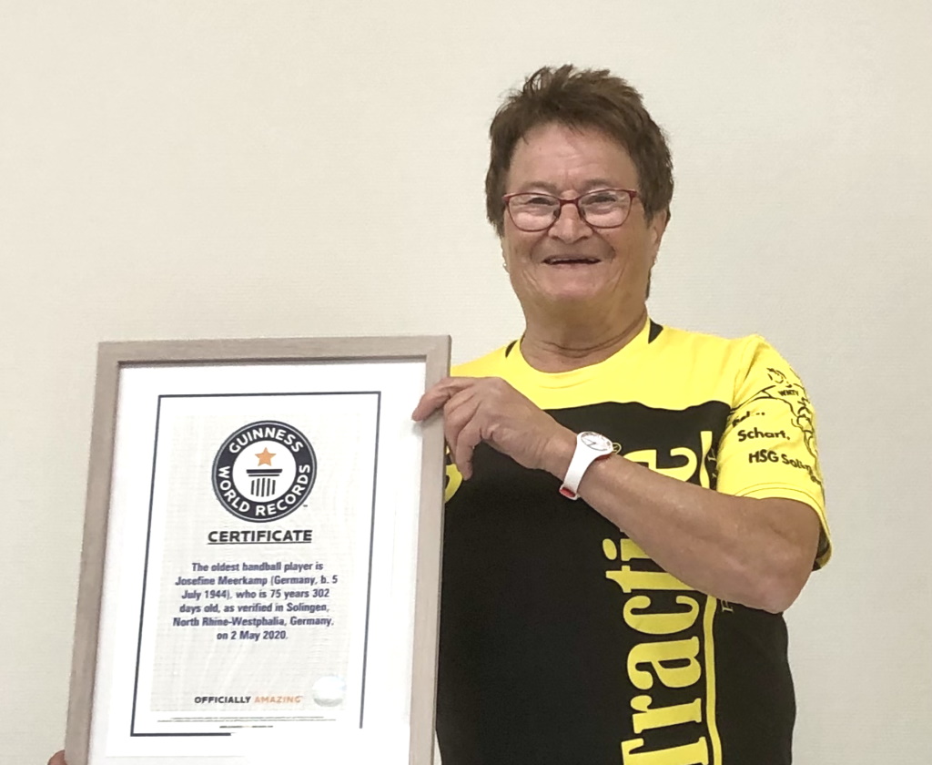 Die Solingerin Josefine "Susi" Meerkamp ist die älteste aktive Handballspielerin der Welt und steht jetzt im Guiness Buch der Rekorde. (Foto: © WMTV)