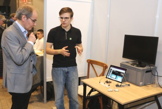 Am vergangenen Samstag fand auf dem Gelände des Gründer- und Technologiezentrums Solingen der 29. Regionalwettbewerb Jugend forscht statt – eine Leistungsschau unter dem Motto „Macht aus Fragen Antworten“. (Foto: © Bastian Glumm)