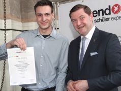 Tobias Gerbracht vom Carl-Fuhlrott Gymnasium aus Wuppertal ist Landessieger im Fachgebiet Geo- und Raumwissenschaften und hat sich somit für das Bundesfinale von Jugend forscht im Mai qualifiziert. Im März hat er beim Regionalwettbewerb im Gründer- und Technologiezentrum Solingen teilgenommen und mit seinem Projekt die Jury überzeugt. Oberbürgermeister Tim Kurzbach gratulierte. (Archivfoto: © B. Glumm)