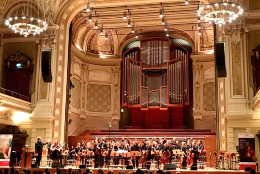 Fast hätte das Jugendsinfonieorchester der Musikschule Solingen am Wochenende den Landestitel von 2016 verteidigt und landete knapp auf Platz zwei. Beim Preisträgerkonzert in der Historischen Stadthalle Wuppertal. (Foto: © Birgit Walter)