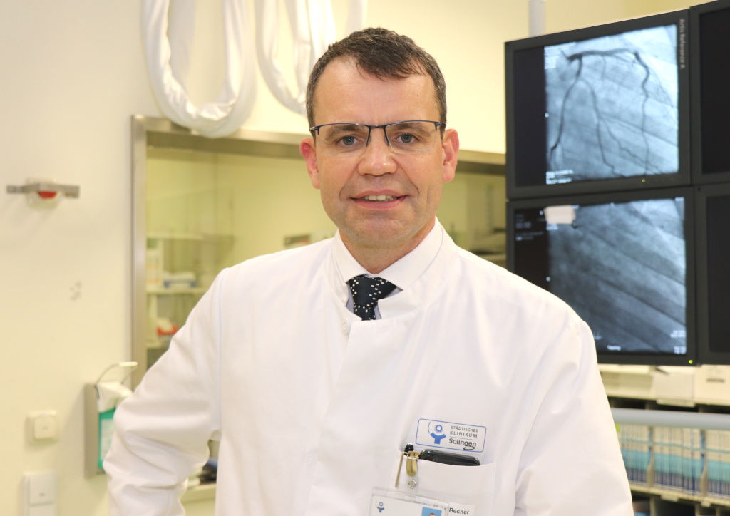 Privatdozent Dr. Marc Ulrich Becher ist seit dem 1. Oktober neuer Chefarzt der Klinik für ️Kardiologie am Klinikum Solingen.️ (Foto: © Bastian Glumm)