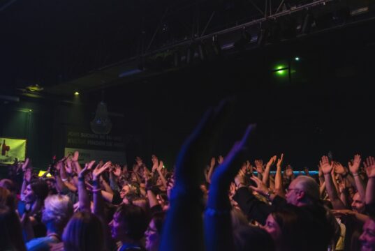 Das Kulturzentrum Cobra muss wegen Schäden am Dach der 400 Qudratmeter großen Halle bis Ende der Osterferien schließen. (Archivfoto: © Janina Raeder)