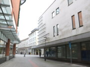 Stadt fördert Reinigung von Fassaden in der Innenstadt Die Stadt Solingen unterstützt Eigentümerinnen und Eigentümer mit Fördermitteln bei der professionellen Reinigung von Fassaden in der Innenstadt. (Archivfoto: © Bastian Glumm)