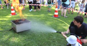 Am 30. August lädt das 7. Solinger Kinderfeuerwehrfest in den Südpark ein – mit Spiel, Action, Infos und spannenden Einblicken in die Feuerwehrwelt. (Archivfoto: © Bastian Glumm)