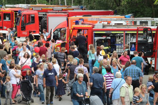Das 4. Kinder-Feuerwehrfest erfreute sich am Samstag ganz hervorragender Resonanz. Der Südpark war bestens besucht. (Foto: © B. Glumm)