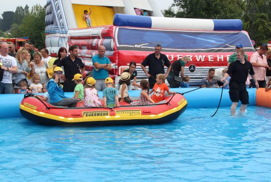 Am Samstag wird im Südpark garantiert keine Langeweile aufkommen, wenn die Feuerwehr zum Kinder-Feuerwehrfest einlädt. (Archivfoto: © Bastian Glumm)