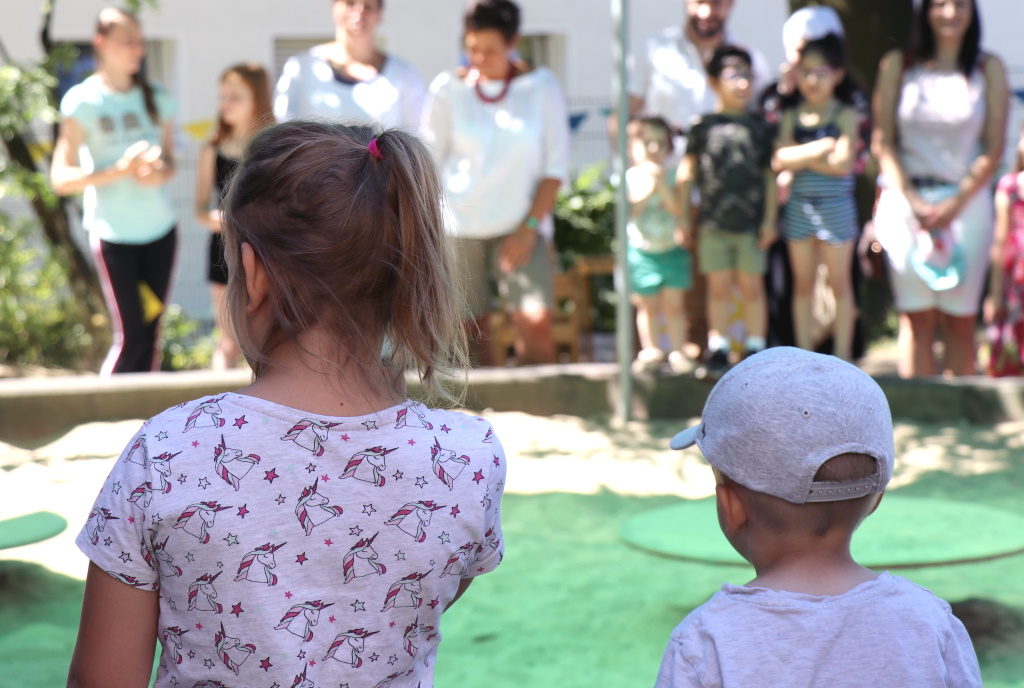 Die Stadt Solingen verzichtet für den Monat Mai auf Elternbeiträge für Kitas, Kindertagespflege, OGS oder andere Betreuungsangebote. (Archivfoto: © Bastian Glumm)