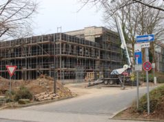 In Solingen werden Kita-Plätze benötigt, weshalb gebaut wird. Die Kindertagesstätte "Klingenbande" am Rathaus befindet sich ebenfalls noch in der Entstehung. (Foto: © Bastian Glumm)