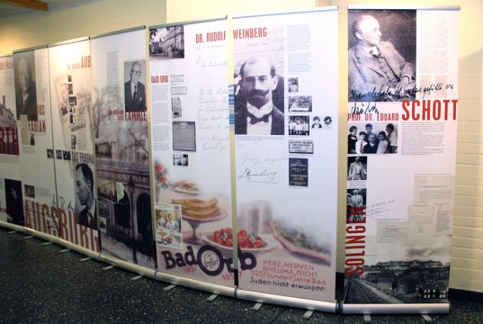 Im Klinikum wird am kommenden Freitag die Ausstellung "Fegt alle hinweg" eröffnet. Diese erinnert auch an den Solinger Arzt Professor Dr. Edouard Franz Schott. (Foto: © B. Glumm)