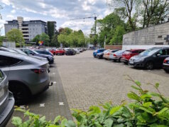 Auf dem ehemaligen Besucherparkplatz des Solinger Klinikums an der Gotenstraße wird die neue Bildungsakademie gebaut. (Foto: © Bastian Glumm)