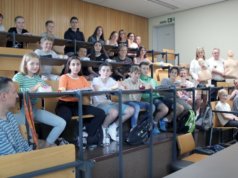 Einen spannenden Unterricht zum Thema „Herz und Kreislauf“ haben Schüler der Friedrich-Albert-Lange-Schule (FALS) am Freitag im Klinikum erlebt. (Foto: © Klinikum Solingen)