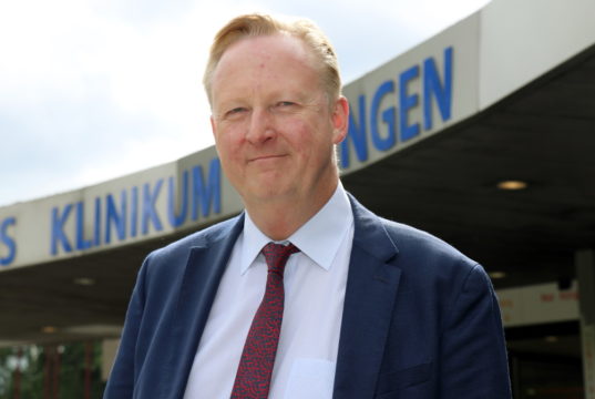 Prof. Dr. Martin Eversmeyer ist Kaufmännischer Geschäftsführer des Solinger Klinikums. (Foto: © Bastian Glumm)