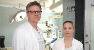 Das Klinikum Solingen ist seit Anfang des Jahres Teil des „Fertiprotect-Netzwerkes". Ansprechpartner sind Dr. Sebastian Hentsch, Chefarzt der Klinik für Frauenheilkunde und Geburtshilfe am Klinikum Solingen und Oberärztin Dr. Tanja Wanik. (Foto: © B. Glumm)