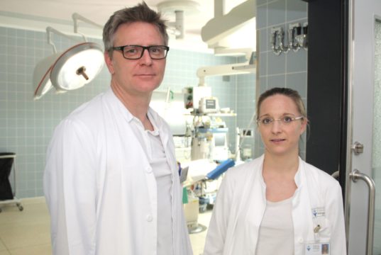 Das Klinikum Solingen ist seit Anfang des Jahres Teil des „Fertiprotect-Netzwerkes". Ansprechpartner sind Dr. Sebastian Hentsch, Chefarzt der Klinik für Frauenheilkunde und Geburtshilfe am Klinikum Solingen und Oberärztin Dr. Tanja Wanik. (Foto: © B. Glumm)