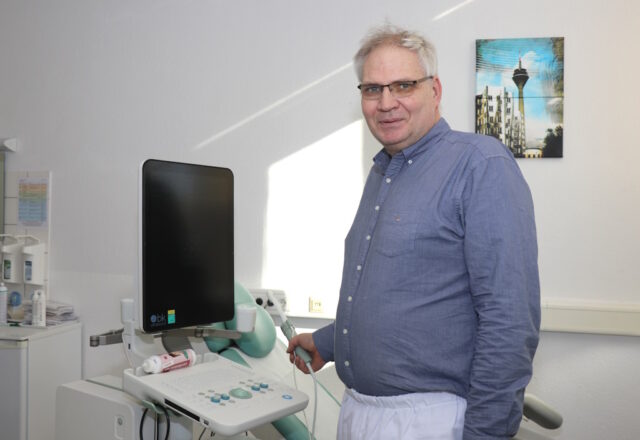 Prof. Dr. Markus Heuser ist Chefarzt der der Klinik für Urologie und Kinderurologie im Solinger Klinikum. (Foto: © Bastian Glumm)