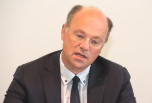Prof. Dr. Hans-Hennig von Grünberg ist Präsident der Hoschule Niederrhein mit Sitz in Krefeld und Mönchengladbach. (Foto: © Bastian Glumm)