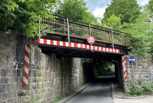 Die Korkenziehertrasse ist am 11. und 12. Juni zwischen Schlachthofstraße und Kasinostraße wegen Brückenarbeiten voll gesperrt. (Foto: © Stadt Solingen)