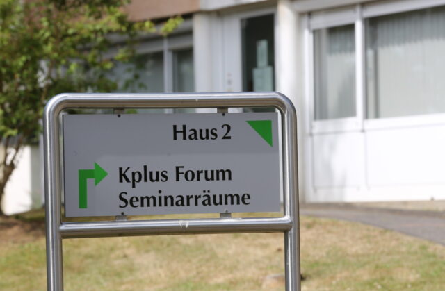 Am Donnerstag trifft sich erstmals die neue Solinger Selbsthilfegruppe für Betroffene von Kopf-Hals-Mund-Tumoren im Kplus Forum an der Schwanenstraße. (Foto: © Kplus Gruppe)