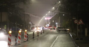 Die Ampelanlage an der Kreuzung Focher Straße, Frankenstraße, Heresbachstraße ist wegen eines Defektes ausgefallen. Derzeit wird der Verkehr dort ohne Lichtzeichenanlage geführt. (Foto: © Bastian Glumm)
